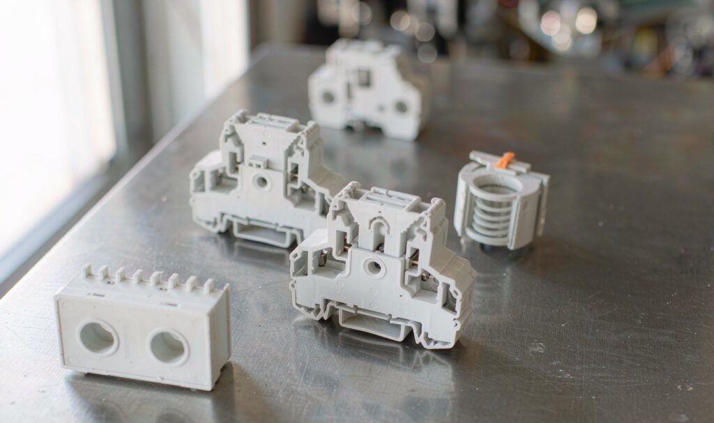 PBT & PET injection moulded parts